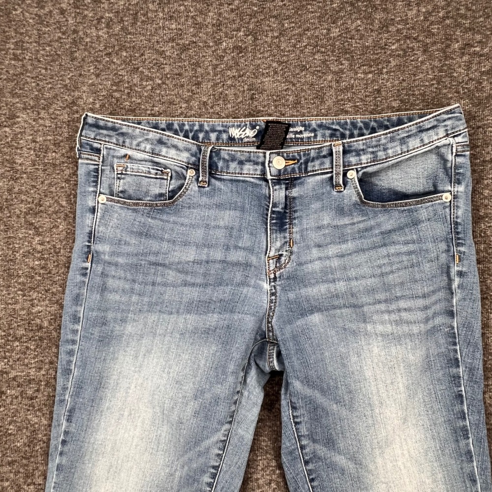 Mossimo Denim Womens Mid Rise Straight Leg Jeans Medium Wash Blue 16 Ankle - Picture 2 of 9